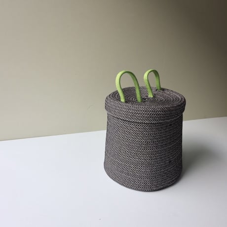 "UGLY RUGLY" MEDIUM LOOPY LID BASKET - STRIP -