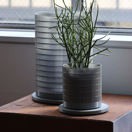 "RETAININGPOT" TRAY