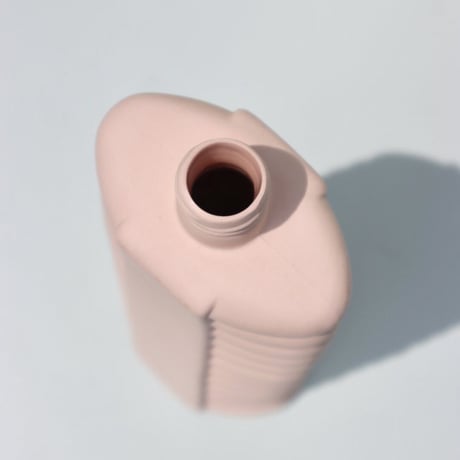 "Foekje Fleur" porcelain bottle vase - pink -