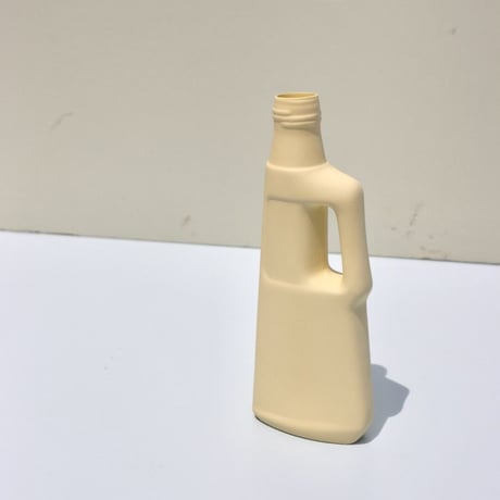"Foekje Fleur" porcelain bottle vase - fresh yellow -