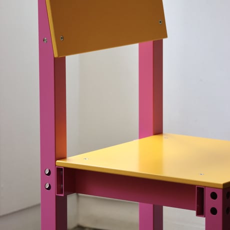 “JOY OBJECTS“ CHAIR ONE PIZZAZZ & HONEY