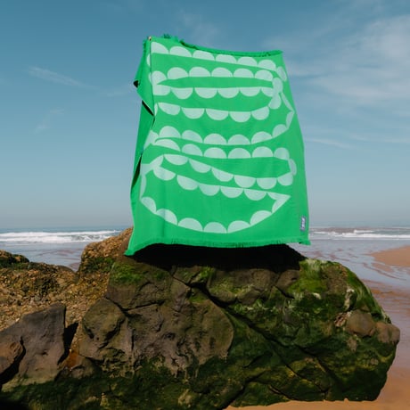 " VOLVER ” Mega Oversize home towel - SMILE