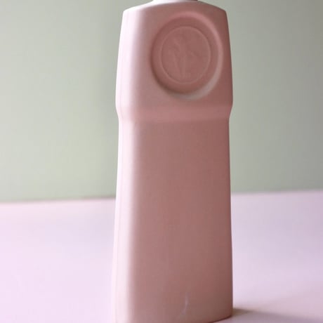 "Foekje Fleur" porcelain bottle vase - powder -