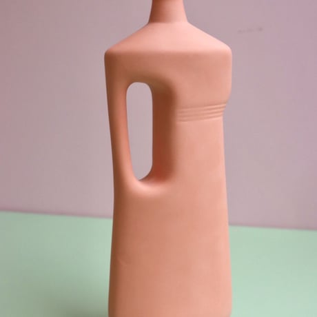 "Foekje Fleur" porcelain bottle vase - salmon -