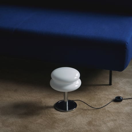 "ILKW." SNOWMAN 22 TABLE - WHITE & SILVER