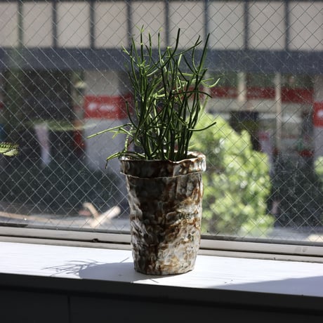 "SHOKKI" Planter