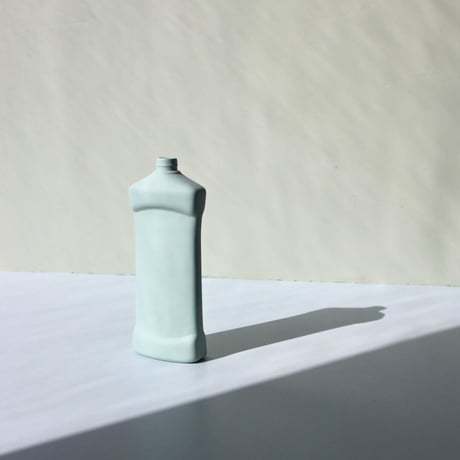 "Foekje Fleur" porcelain bottle vase - mint -