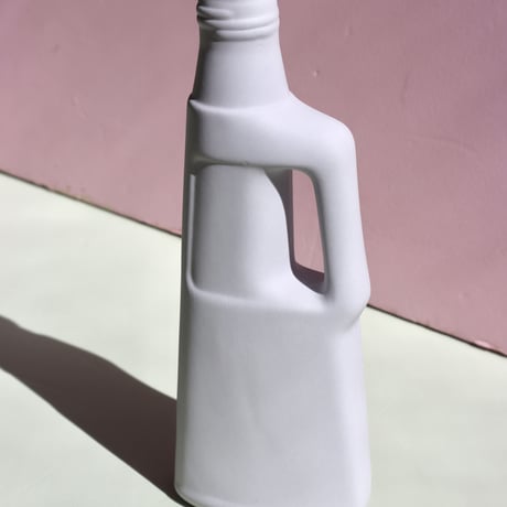 "Foekje Fleur" porcelain bottle vase - old purple -