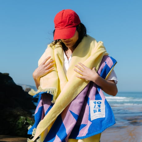 " VOLVER ” XL home towel - DROPS