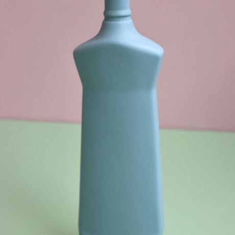 "Foekje Fleur" porcelain bottle vase - dark blue -