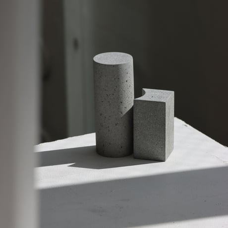 "YOHEI KIKUCHI" Pillar / Kaku - gray&gray/グレー&グレー