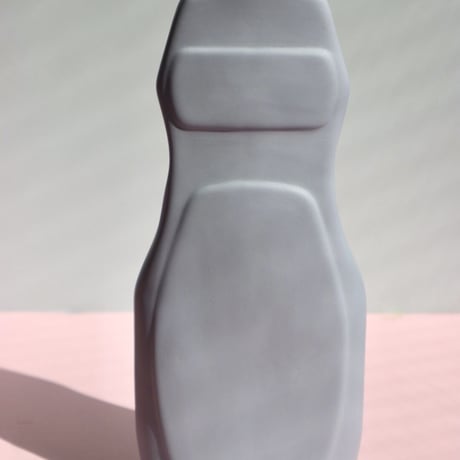 "Foekje Fleur" porcelain bottle vase - lavender -
