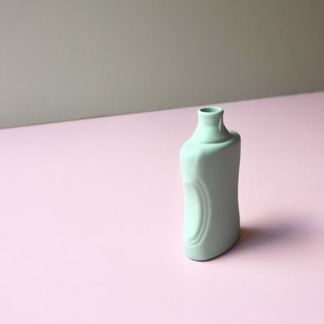 "Foekje Fleur" porcelain bottle vase - mint -