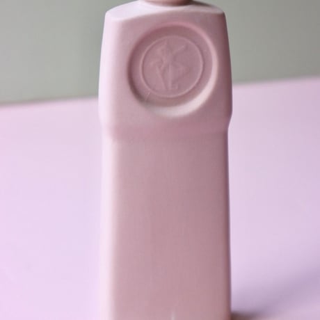 "Foekje Fleur" porcelain bottle vase - powder -