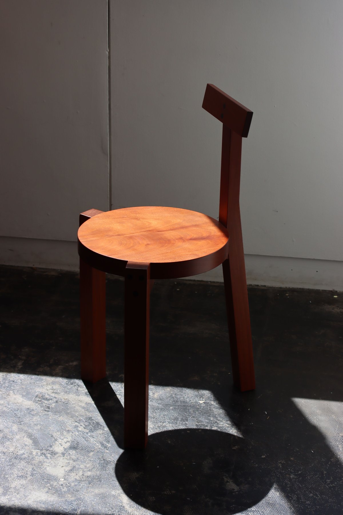 Girafa Bar Chair　Lina Bo Bardi Lina Bo Bardi 