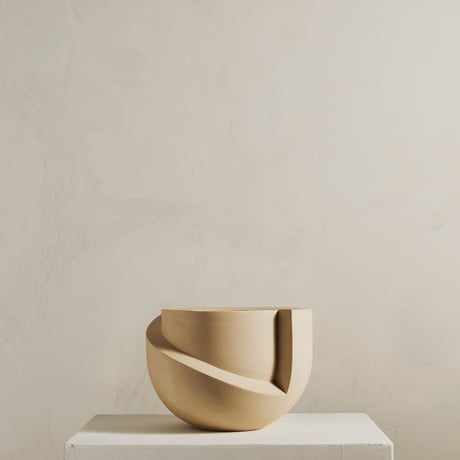 "Light&Ladder" VAYU ceramic tabletop planter - sand -