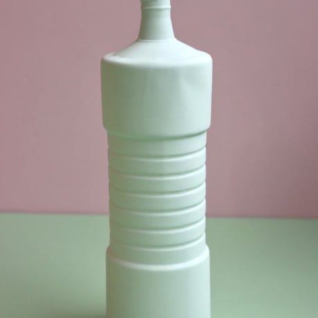 "Foekje Fleur" porcelain bottle vase - mint -