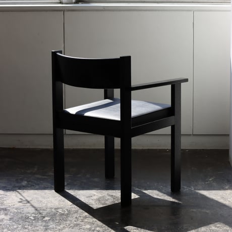 " PLYAL " Hi chair