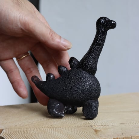 “ MIWA ITO × BLACK " DINOSAUR SCULPTURE - B
