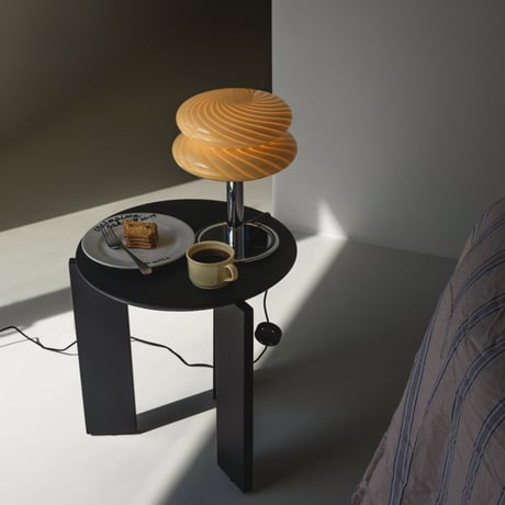 "ILKW." SNOWMAN 22 TABLE - SPIN BUTTER & SILVER