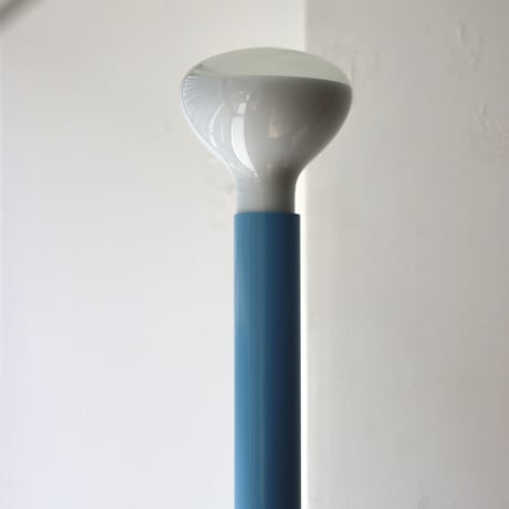 "FLOS" Luminator