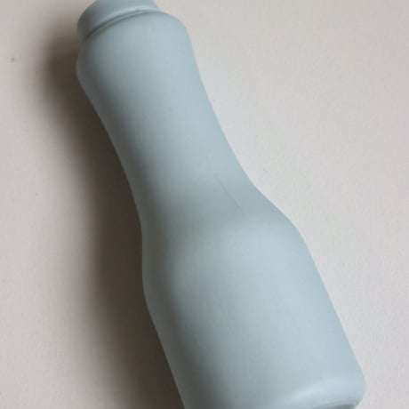"Foekje Fleur" porcelain bottle vase - light blue -