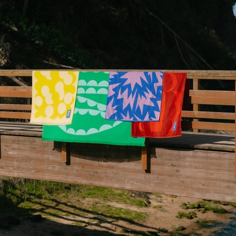 " VOLVER ” XL beach towel - VASES