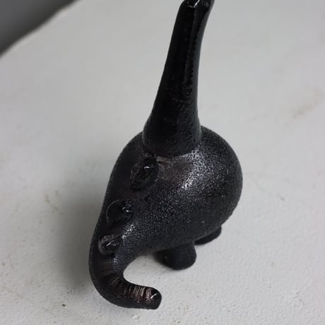 “ MIWA ITO × BLACK " DINOSAUR SCULPTURE - B