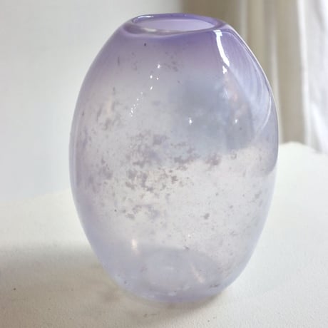 "30110 Miwa Ito" EGG VASE