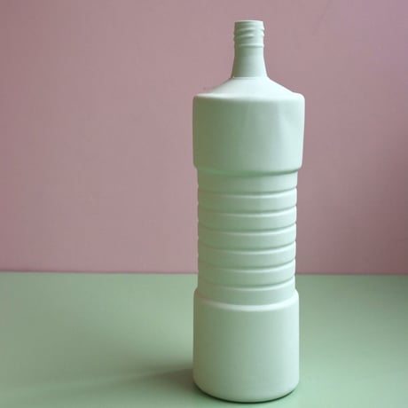 "Foekje Fleur" porcelain bottle vase - mint -