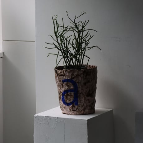 "SHOKKI" Planter