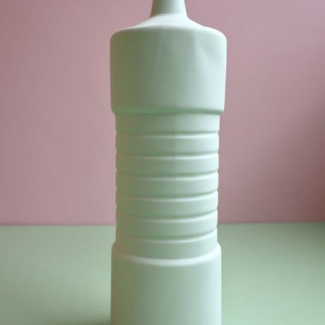 "Foekje Fleur" porcelain bottle vase - mint -