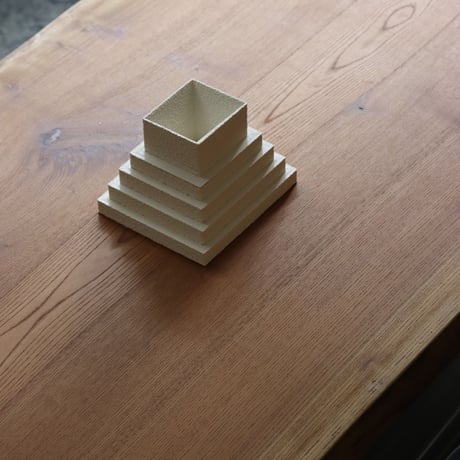 "Argot Studio" Petite Pyramide