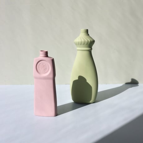 "Foekje Fleur" porcelain bottle vase - spring -
