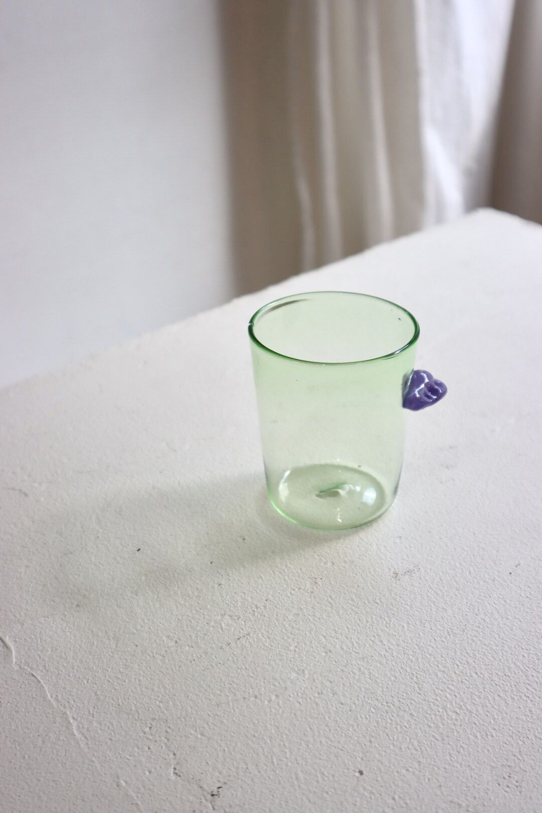 miwa itou脚付きガラスカップ 緑紫 miwa itou脚付きガラスカップ 緑紫