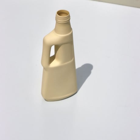 "Foekje Fleur" porcelain bottle vase - fresh yellow -