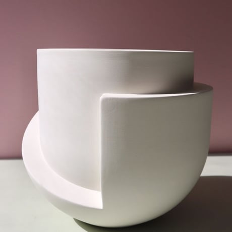 "Light&Ladder" VAYU Ceramic Floor Planter - snow -