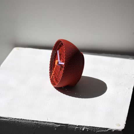 "SHINKOGEISHA / 新工芸舎" TILDE - Desk Clock - Red