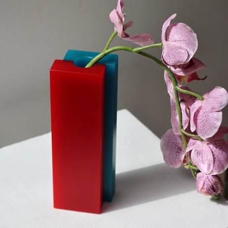 "dean toepfer" VASE VERSA  - teal / red -