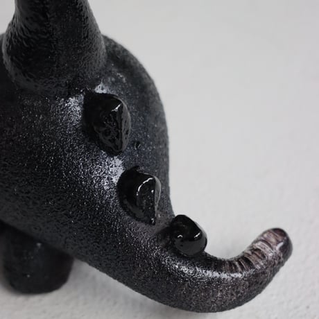“ MIWA ITO × BLACK " DINOSAUR SCULPTURE - B