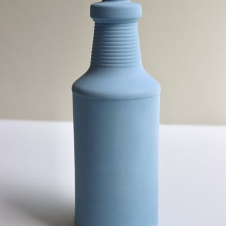 "Foekje Fleur" porcelain bottle vase - Bright Sky  -