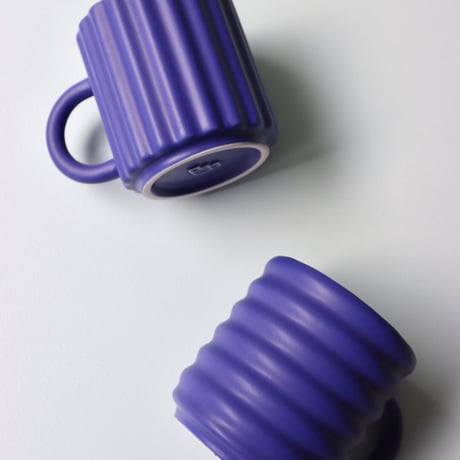 "FORM & SEEK" Ripple Mugs SET - Cobalt -