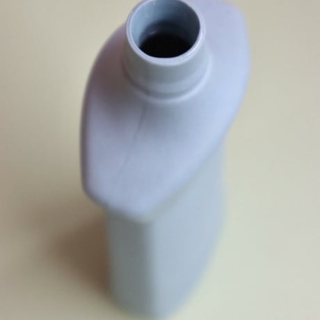 "Foekje Fleur" porcelain bottle vase - dark blue -