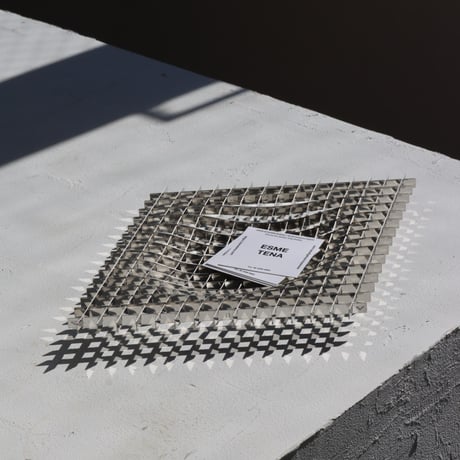 "Fundamental Berlin" Gravity - tray -