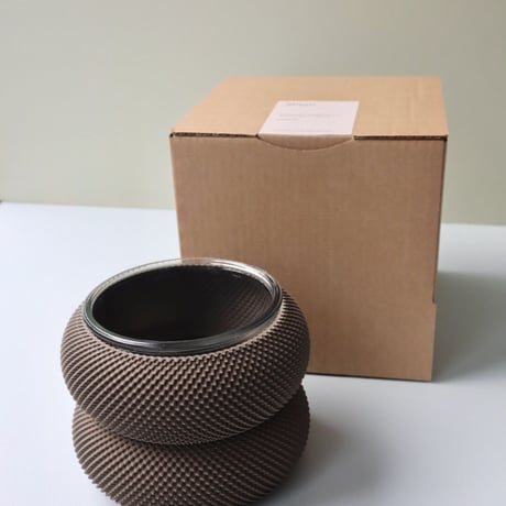 "Sheyn." Dorn 253g 1c Planter - Graphite -