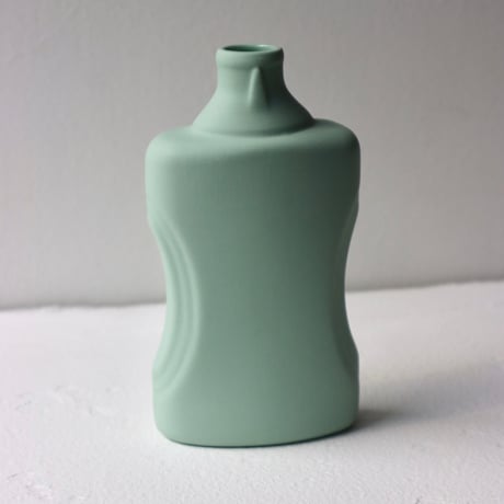 "Foekje Fleur" porcelain bottle vase - mint -