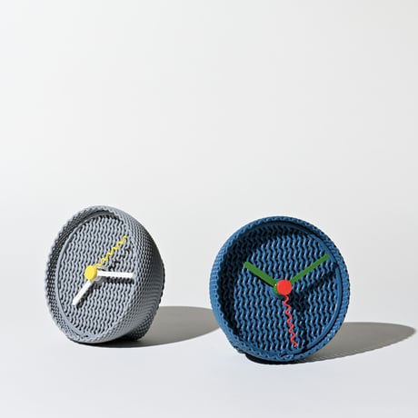 "SHINKOGEISHA / 新工芸舎" TILDE - Desk Clock - Blue
