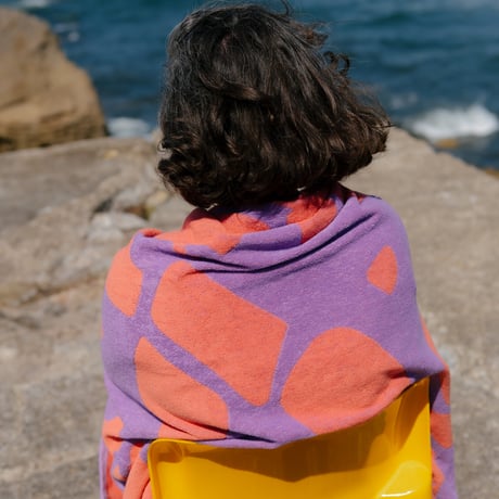 " VOLVER ” XL beach towel - LAVA