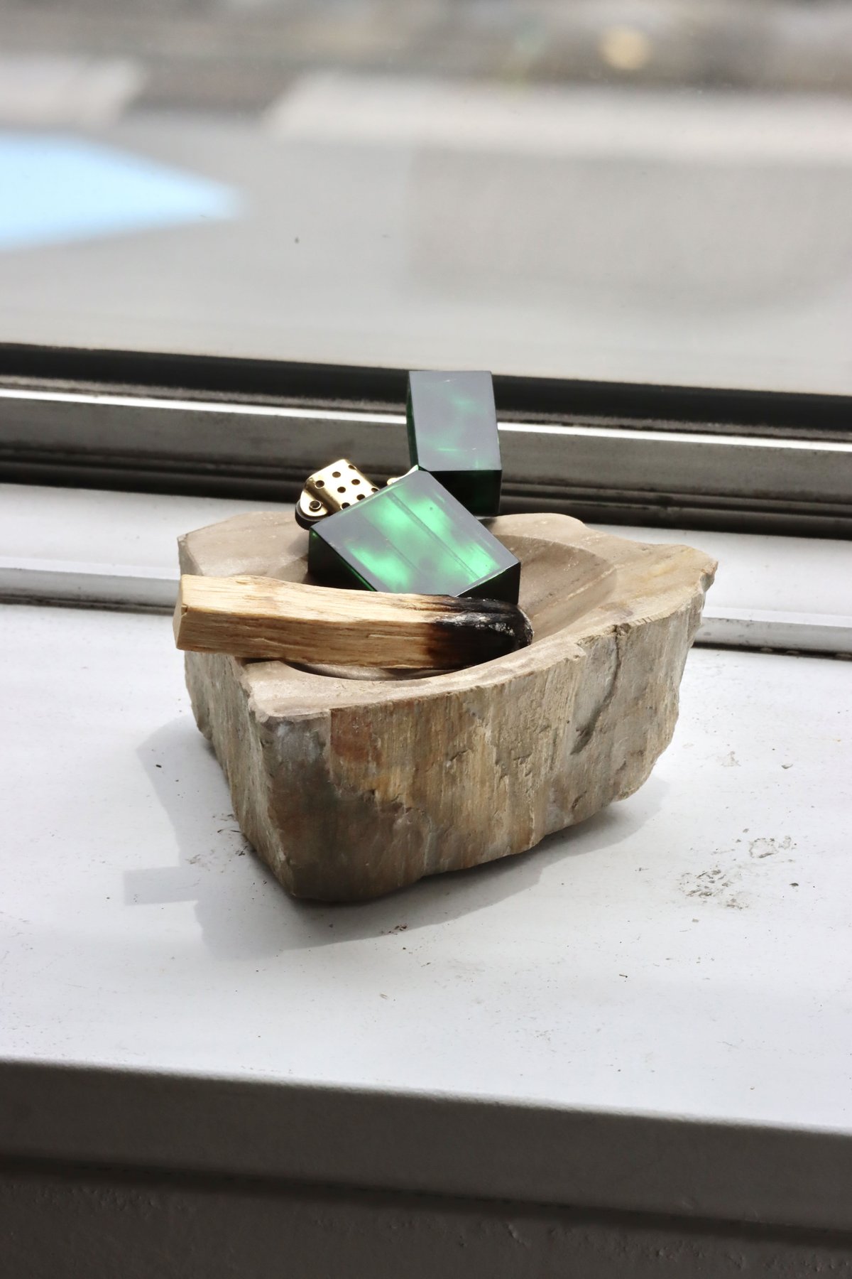 OAK ” Petrified Wood Accessory Tray - S #441