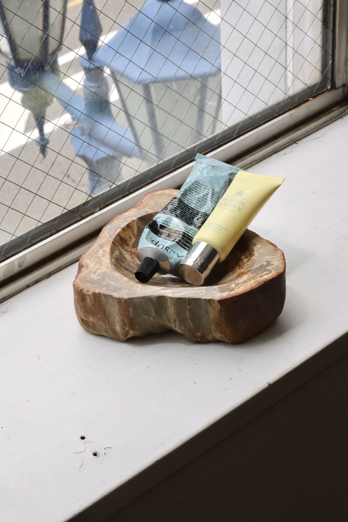 OAK ” Petrified Wood Accessory Tray - M #411